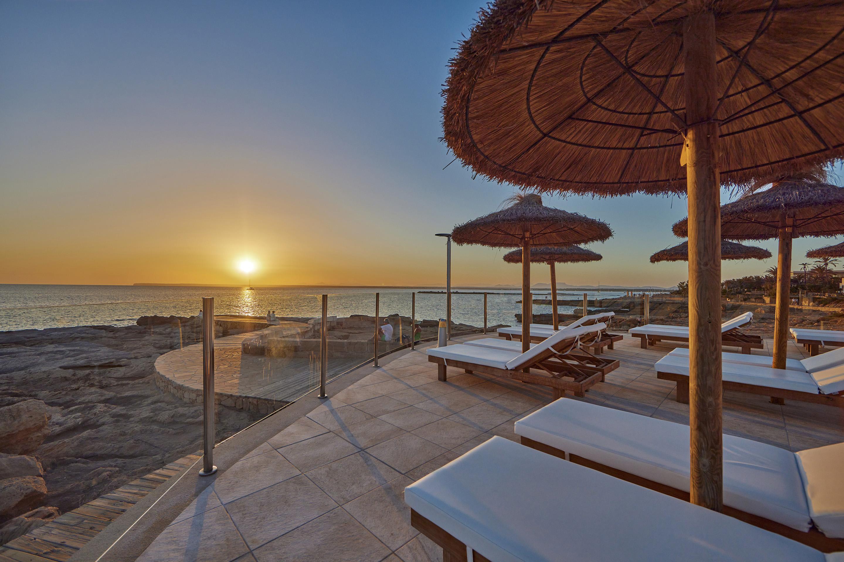 Universal Hotel Cabo Blanco - Adults Only Colonia de Sant Jordi Kültér fotó